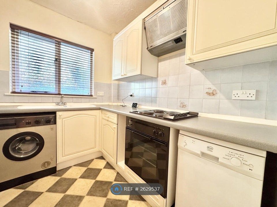 Property photo 3 of 6