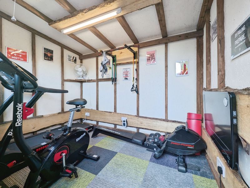 Property photo 3 of 20 Photo 21