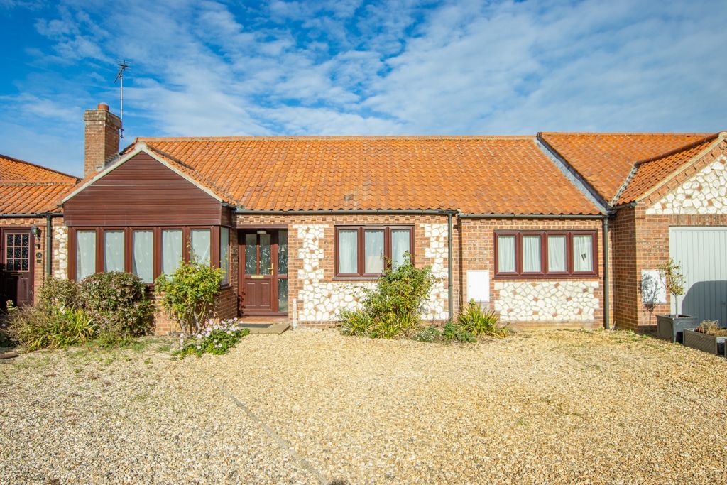 Property photo 1 of 26 5561062