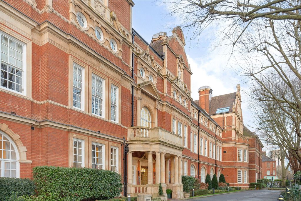 Property photo 3 of 19 Picture No. 02