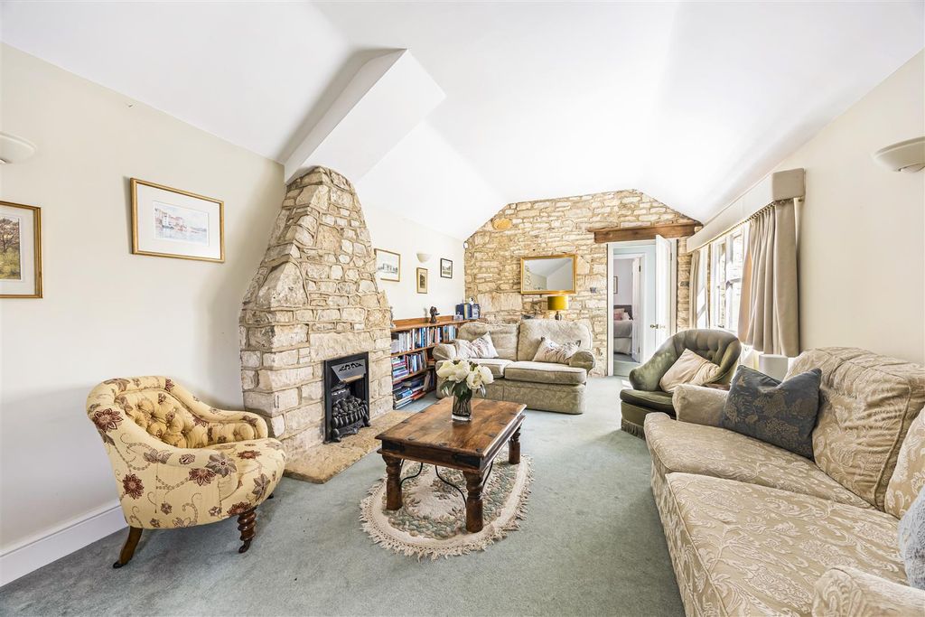 Property photo 3 of 12 Reception Room