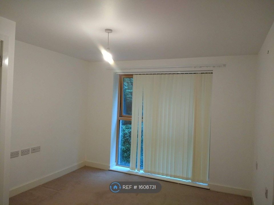 Property photo 1 of 2