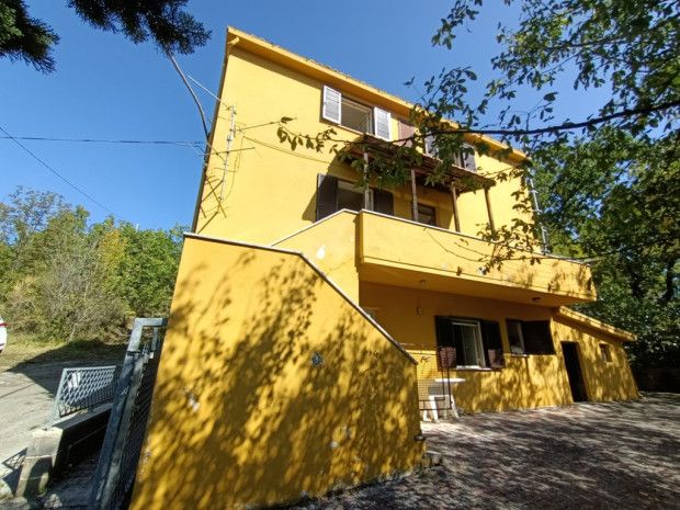 Property photo 1 of 20