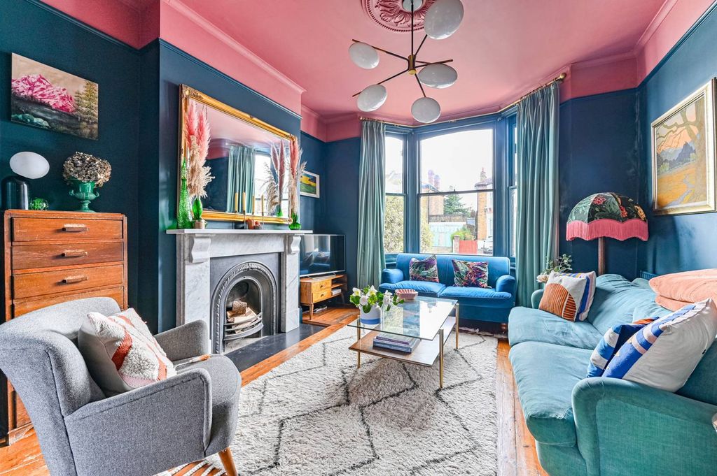 Property photo 1 of 31