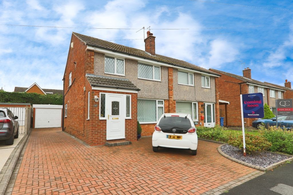 Property photo 1 of 17 4557241