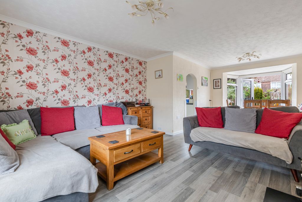 Property photo 3 of 15 A13 - 21 Seabrook Avenue Exeter - 250508