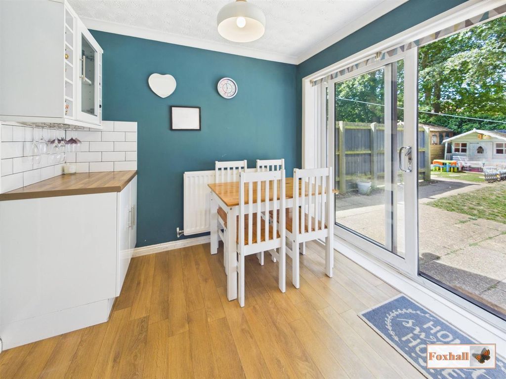 Property photo 3 of 28 Kitchen / Diner