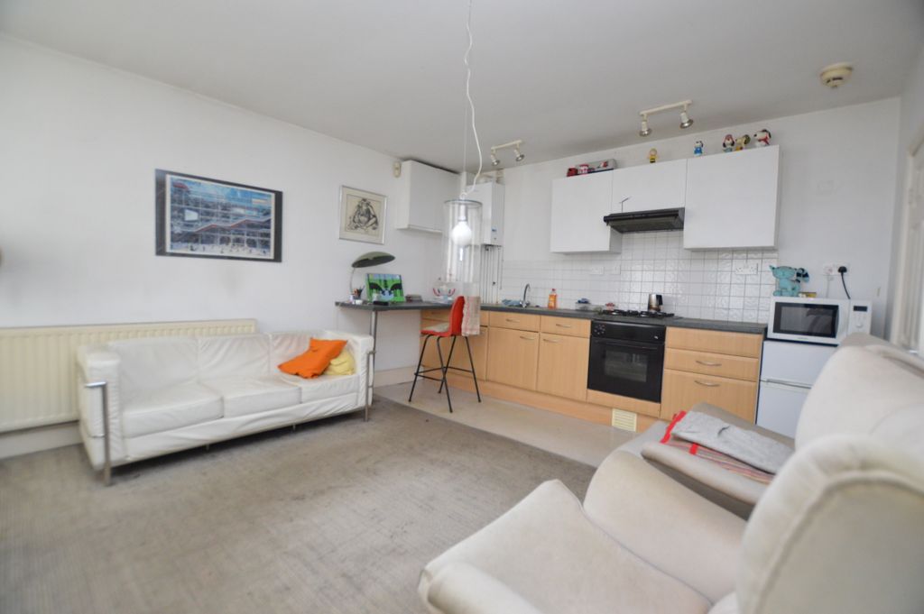 Property photo 3 of 9