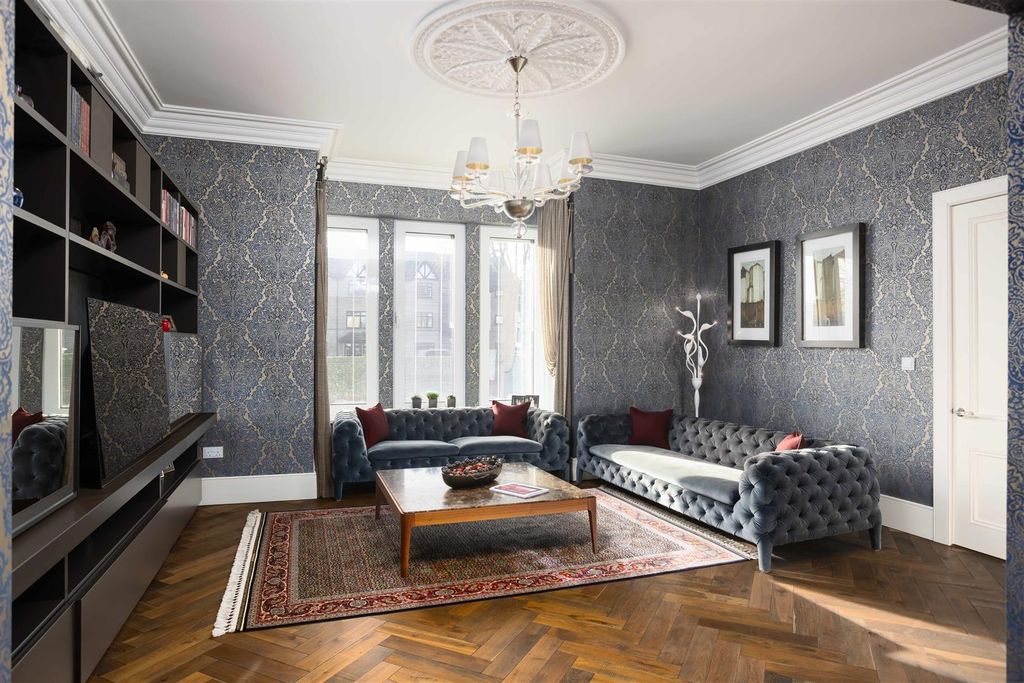 Property photo 3 of 21 00007.Jpg