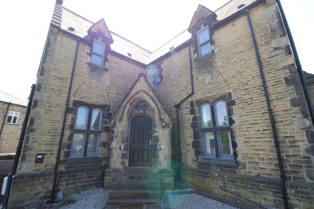 Property photo 2 of 14