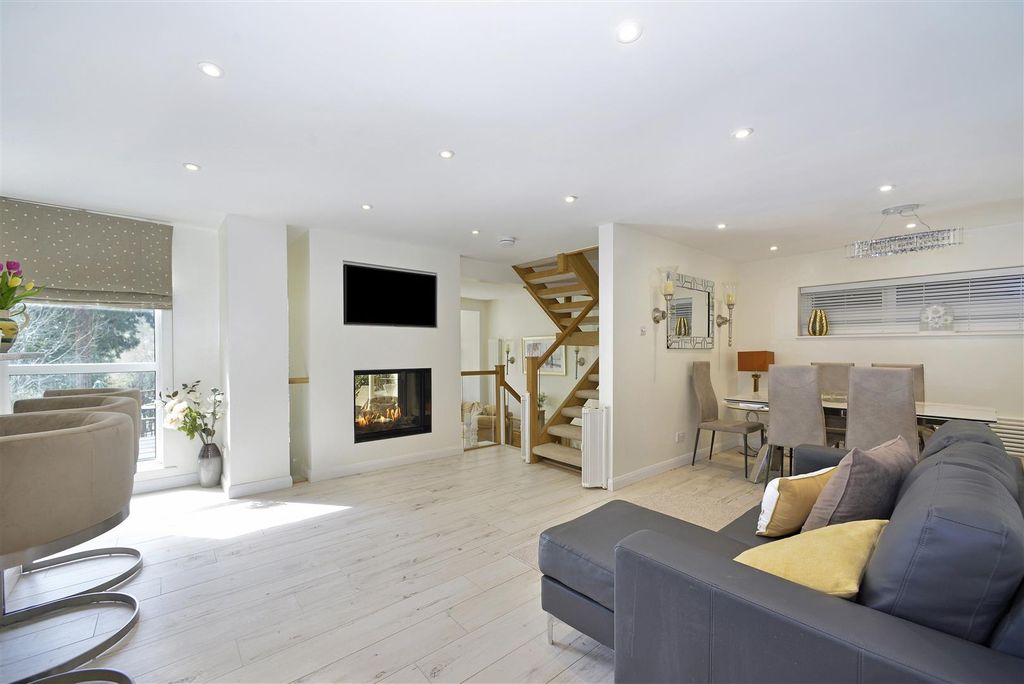 Property photo 2 of 34 Sketch_Ph1_5852436.Jpg