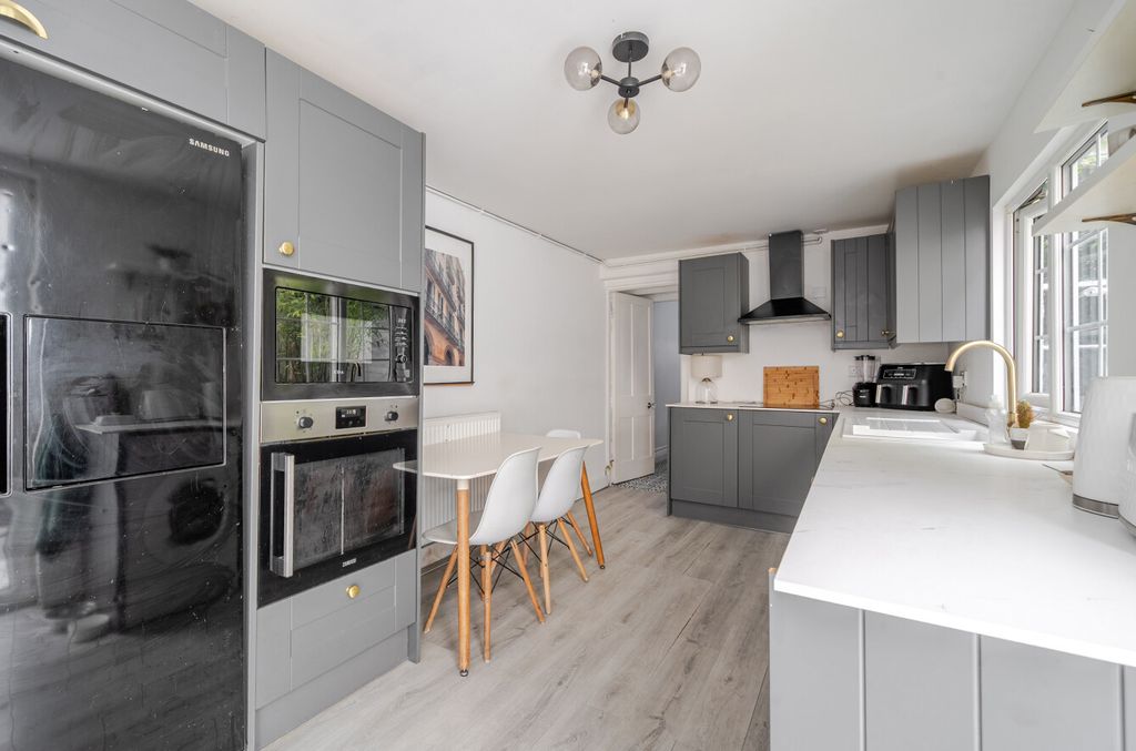 Property photo 3 of 20 1488033-5-6A58Fc2...