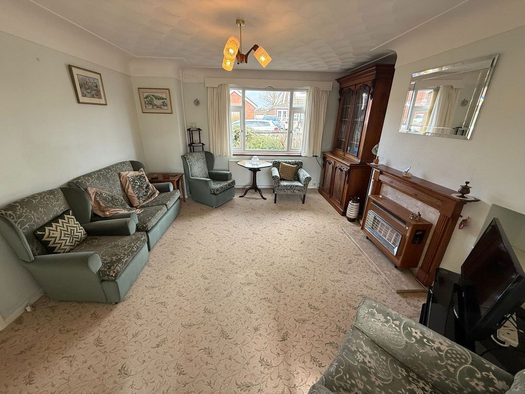 Property photo 2 of 24