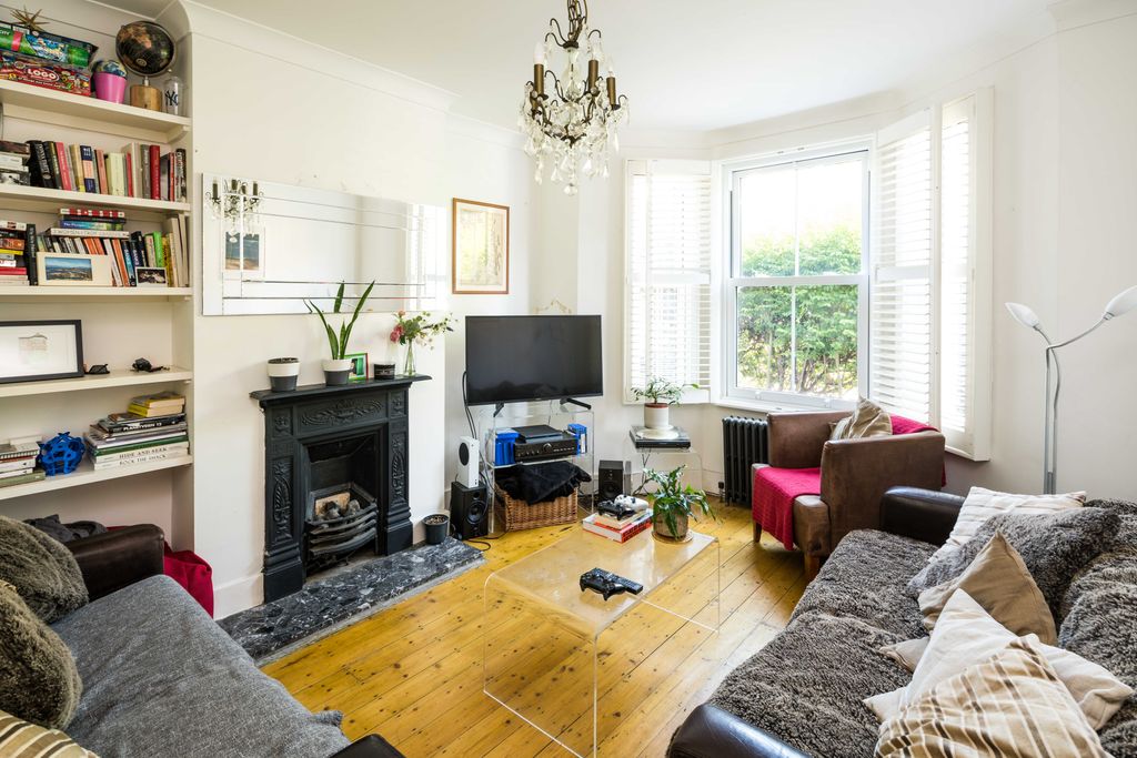 Property photo 1 of 13