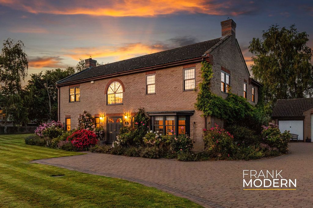 Property photo 1 of 46 Front