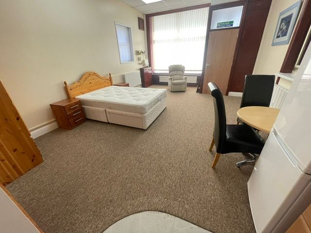 Property photo 1 of 5 Living Room