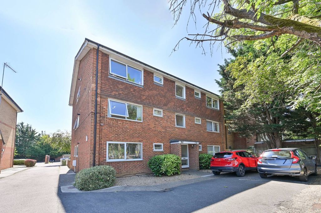 Property photo 2 of 11