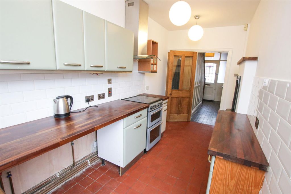Property photo 3 of 25 Extended Kitchen