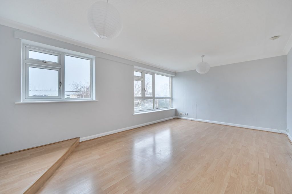 Property photo 2 of 13 Picture No. 14