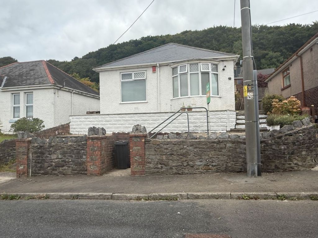 Property photo 2 of 21