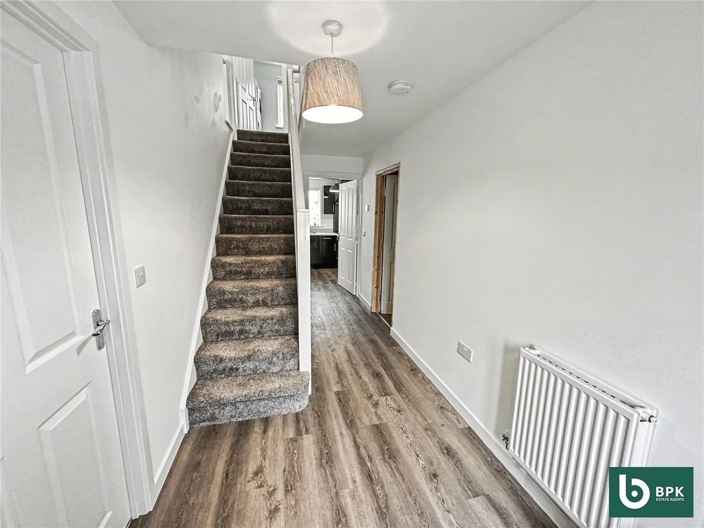 Property photo 2 of 20 Picture No. 55