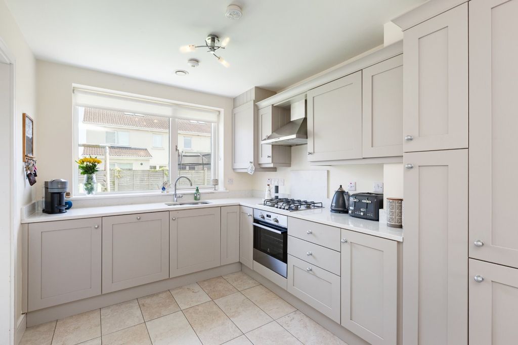 Property photo 2 of 19 Picture No. 05