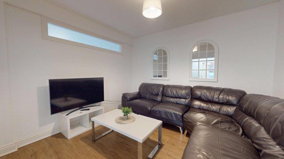 Property photo 1 of 19 9548940.Jpg