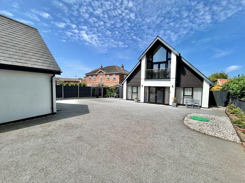 Property photo 1 of 34