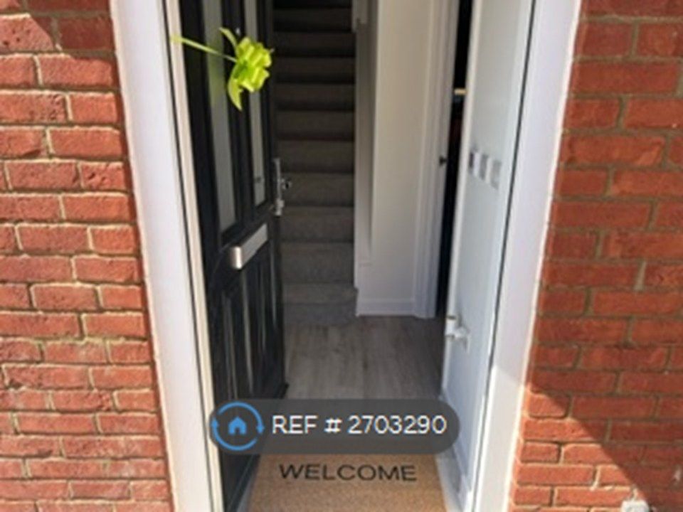 Property photo 2 of 17 Front Entrance