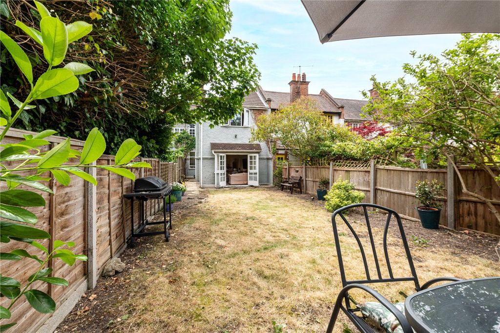 Property photo 1 of 17 Garden