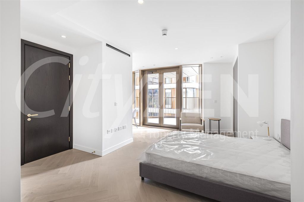Property photo 1 of 11 Studio Suite