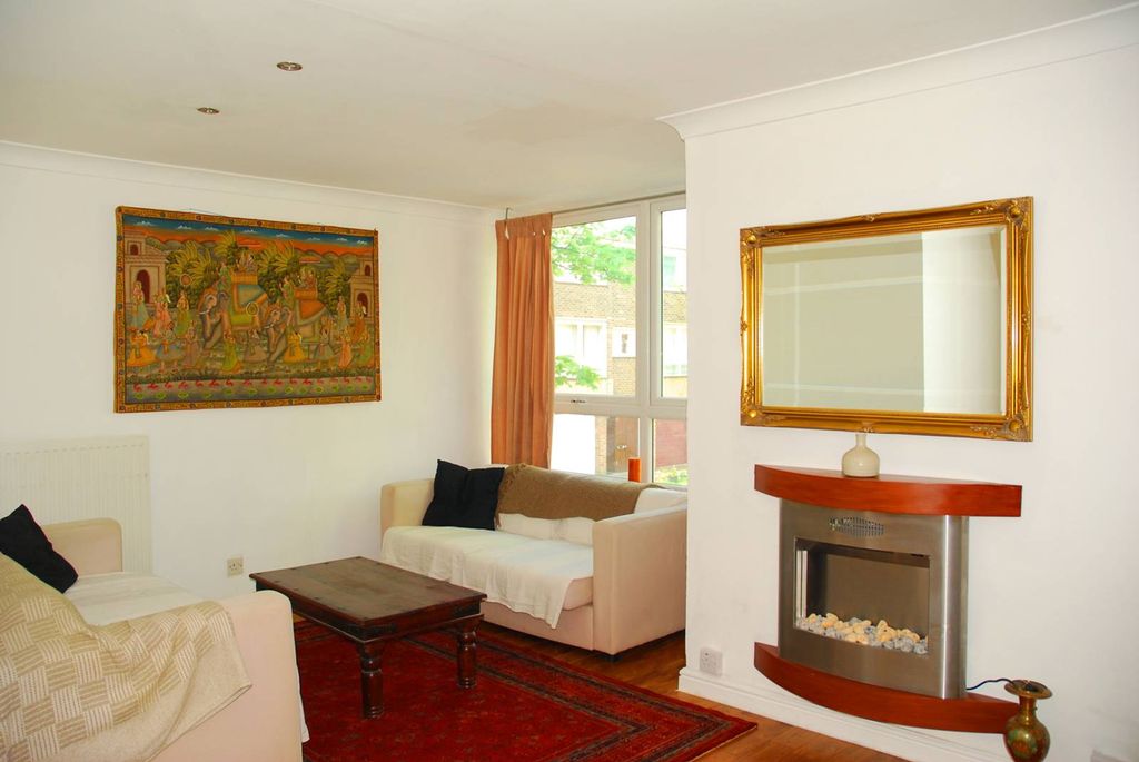 Property photo 2 of 12