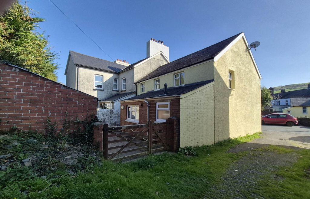 Property photo 3 of 20