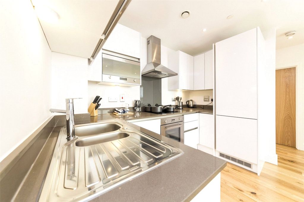 Property photo 2 of 12 Picture No. 04