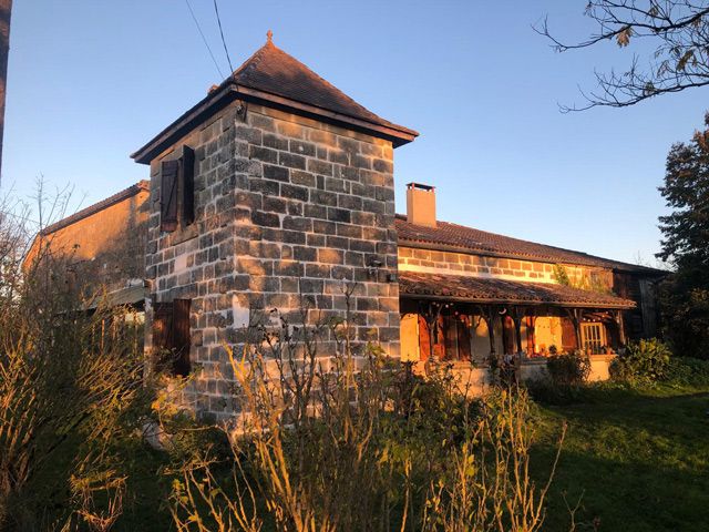 Property photo 1 of 30