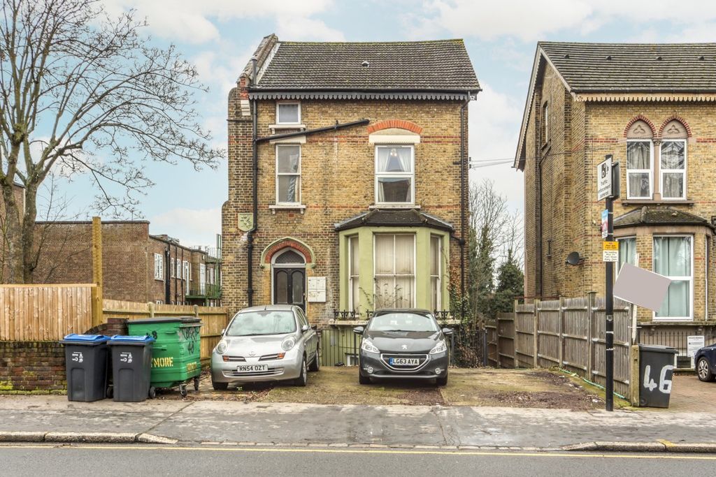 Property photo 1 of 5