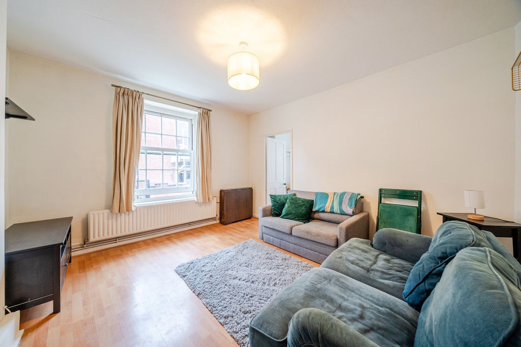 Property photo 2 of 15 1504010-11-6A8424...