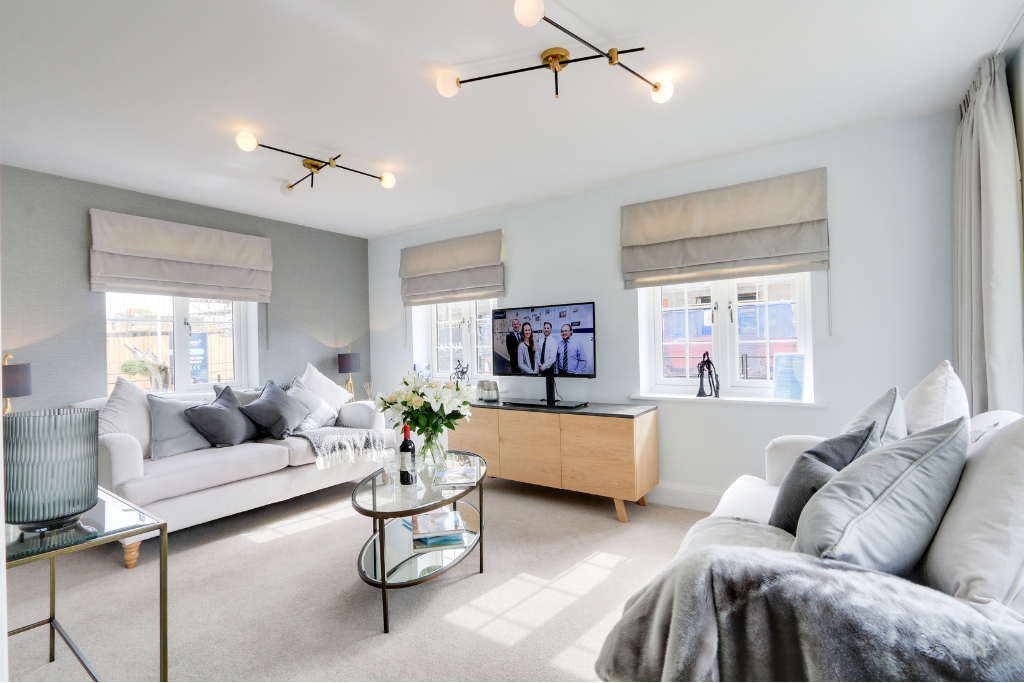 Property photo 2 of 12