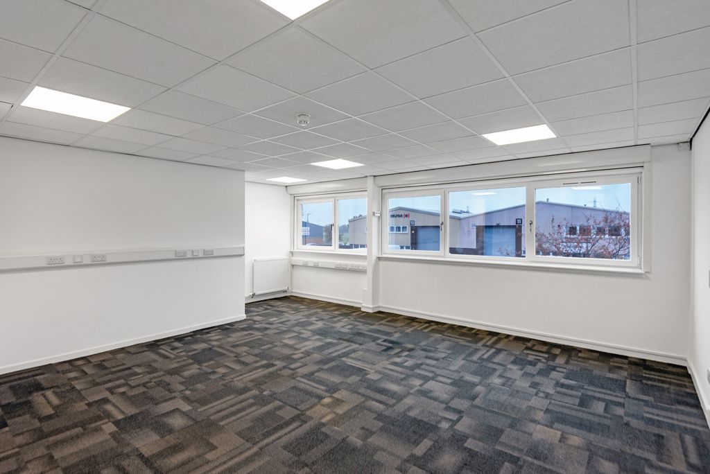 Property photo 3 of 7 Photo 16