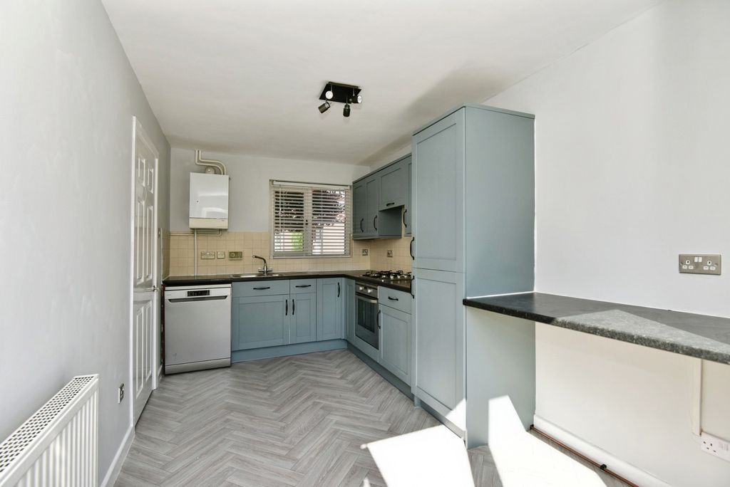 Property photo 2 of 18 Pbox-Img.Jpg