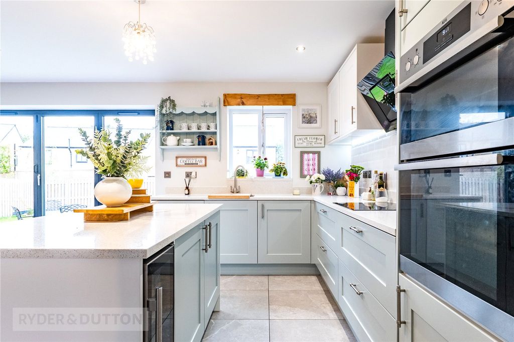 Additional image 8 of 5 bed detached house for saleSummer View, Holmfirth, West Yorkshire HD9