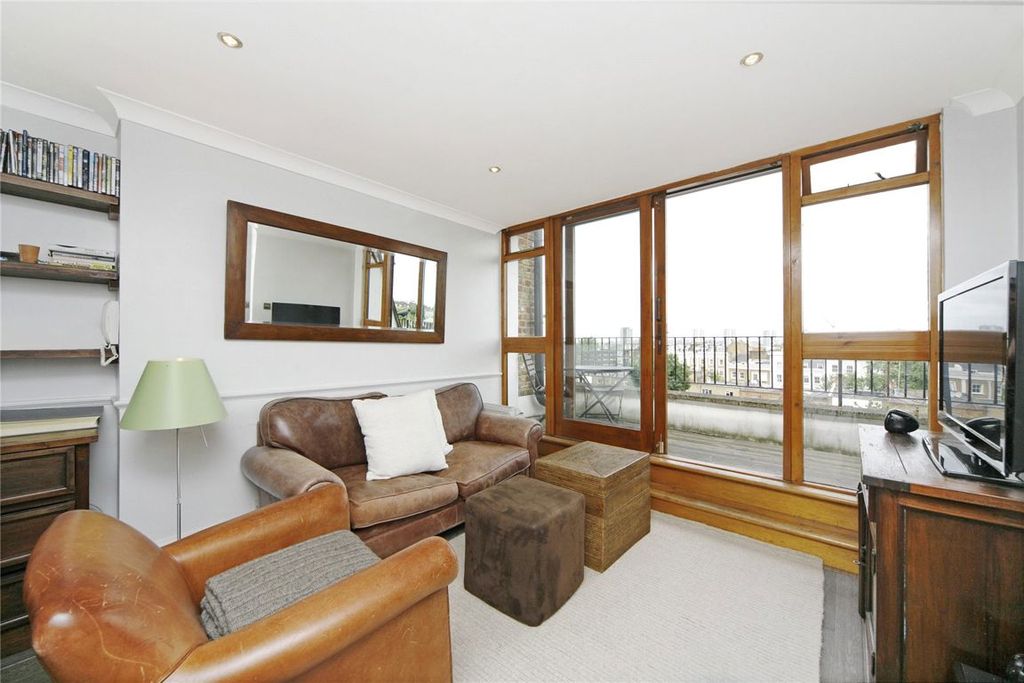 Property photo 1 of 5