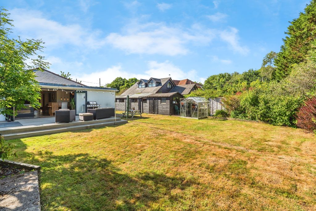Property photo 3 of 20