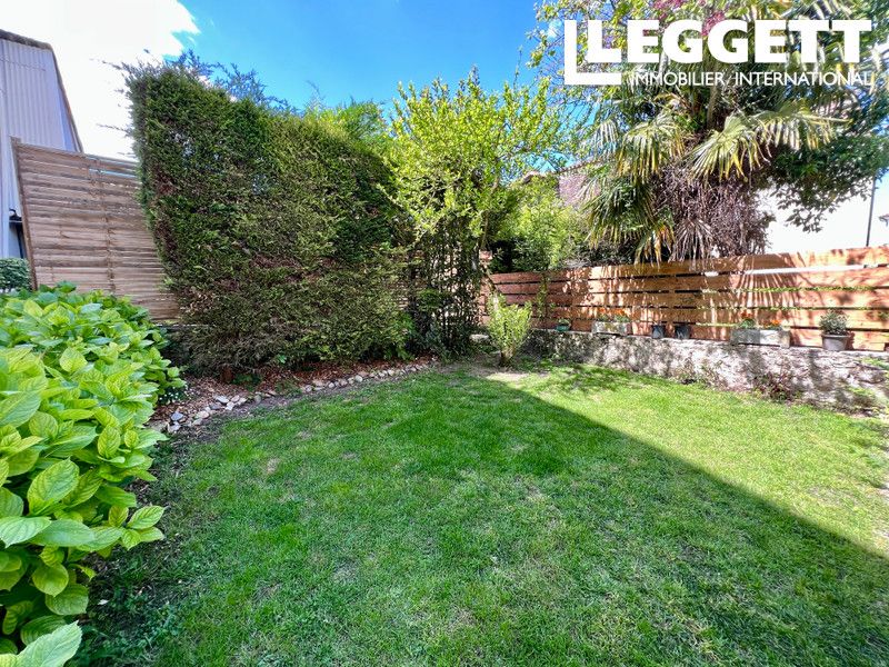 Property photo 2 of 10