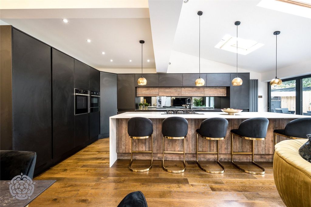 Additional image 5 of 6 bed detached house for saleMercers Road, Heywood OL10