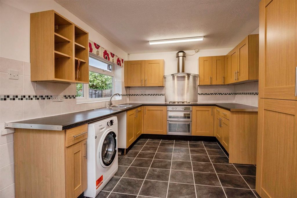 Property photo 2 of 25 009.Jpg