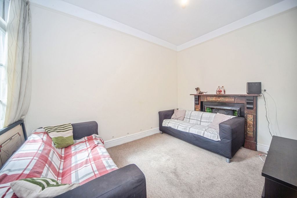 Property photo 3 of 13 Pbox-Img.Jpg