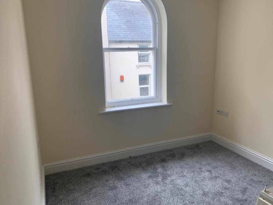 Additional image 4 of 2 bed flat for saleMarket Street, Haverfordwest SA61