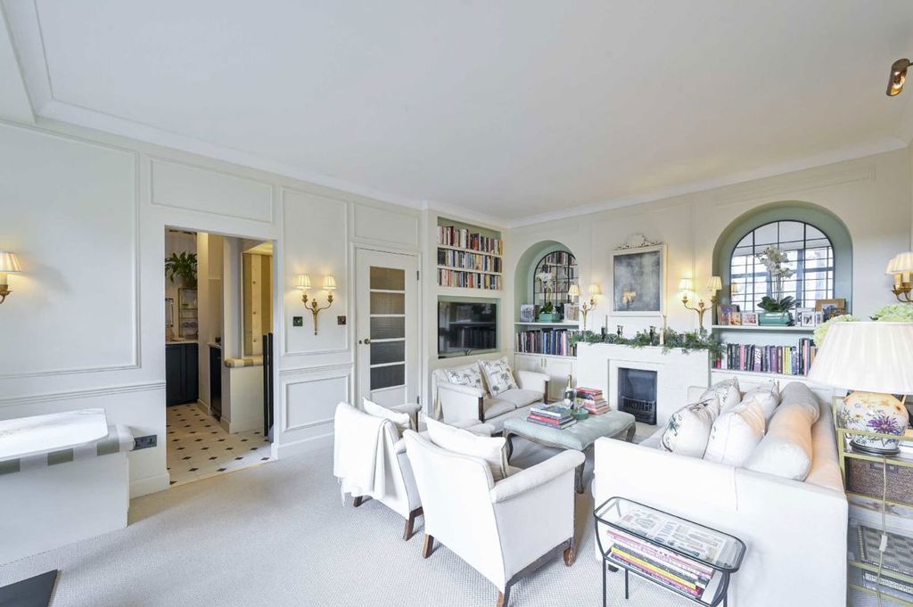 Property photo 2 of 6