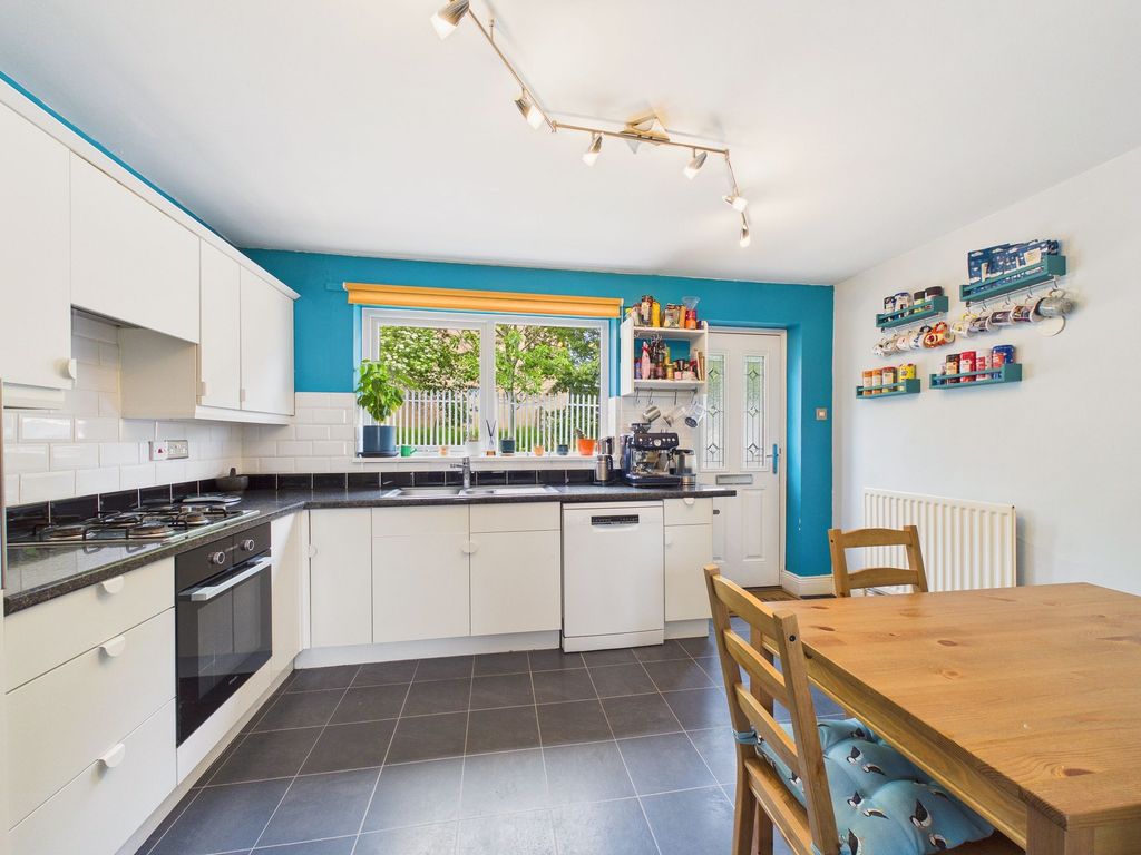 Property photo 3 of 8 Dining Kitchen